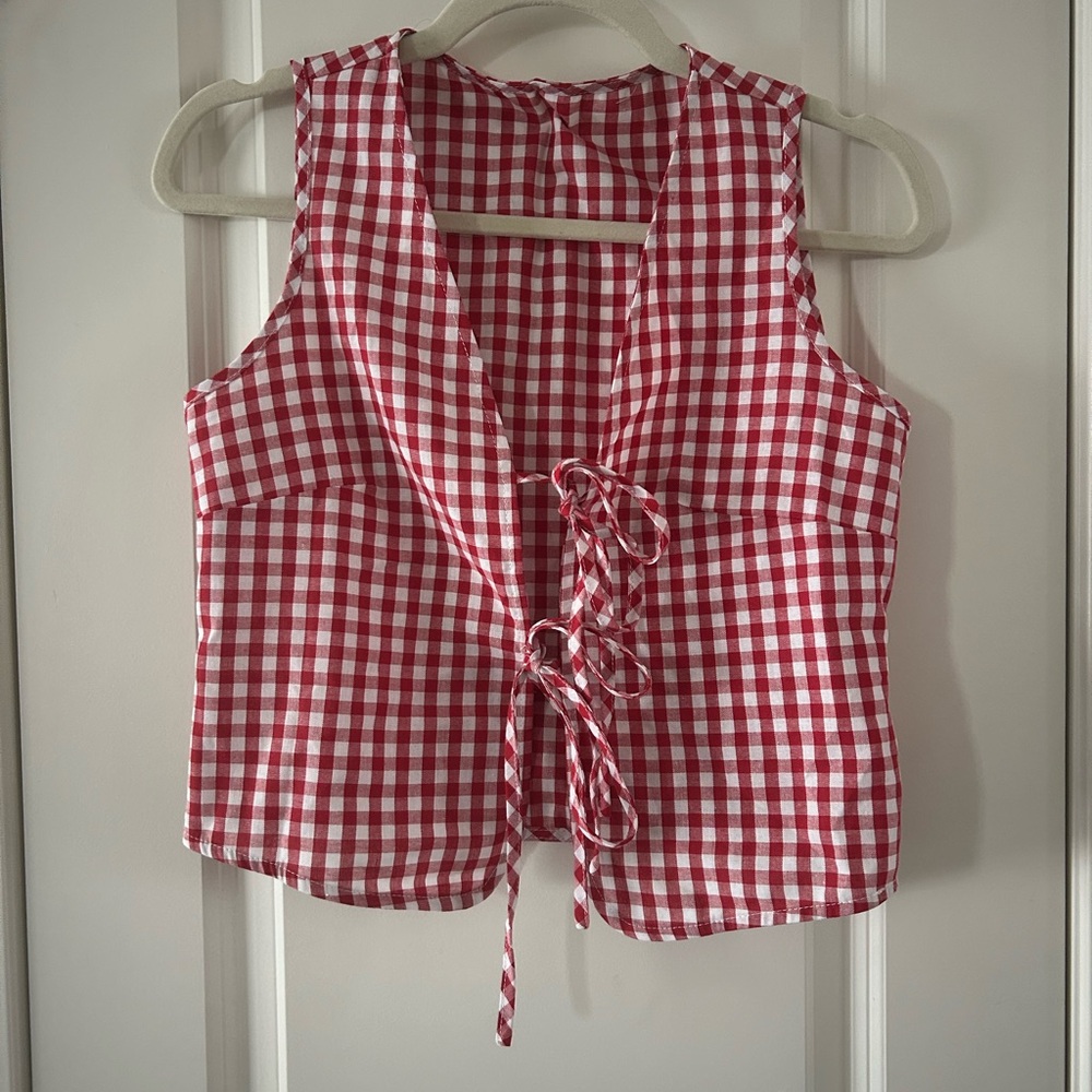 SHEIN Red Gingham Lace-Up Tank Top